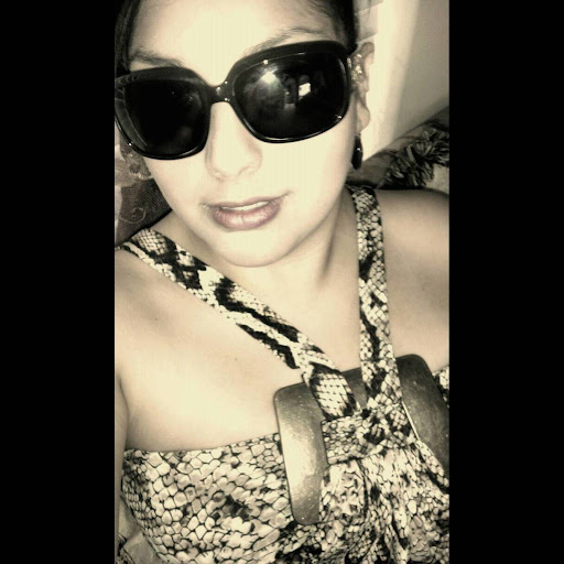 Veronica Reyna Photo 13
