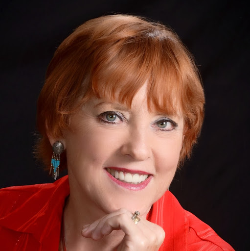 Heidi Cross Photo 8