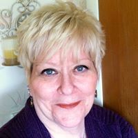 Denise Lowe Photo 20