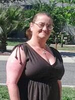 Sara Worthington Photo 6