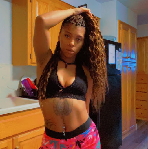 Selina Carter Photo 31