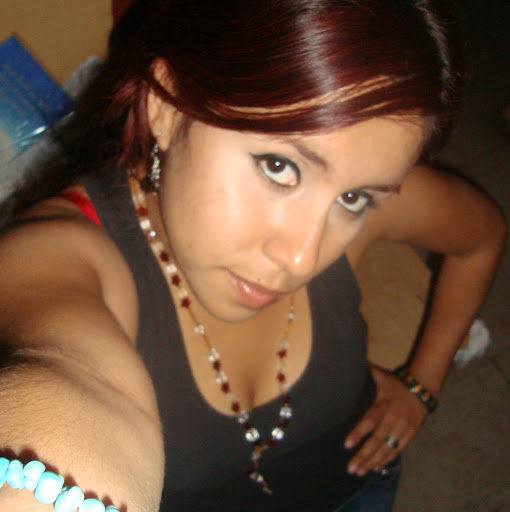 Alejandra Lopez Photo 32