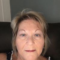 Helen Sanders Photo 19
