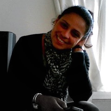 Angela Giles Photo 29