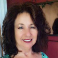 Joyce Brewer Photo 22