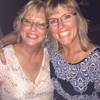 Renee Gardner Photo 25