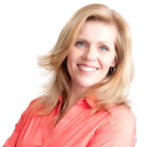 Shelley Hunter Photo 17