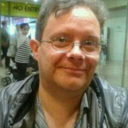 Robin Lewis Photo 23