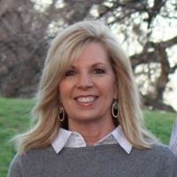 Lisa Looney Photo 10