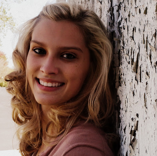 Annie Carr Photo 45