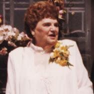 Elizabeth Hubert Photo 17