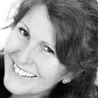 Hilary Shaw Photo 17