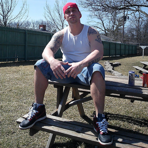 Daniel Lynn Photo 31