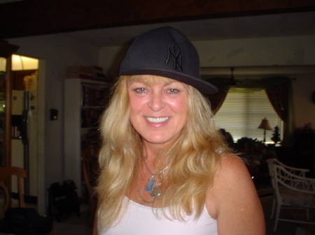 Helen Scott Photo 18