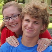 Kelly Seward Photo 22