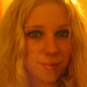 April Noble Photo 30