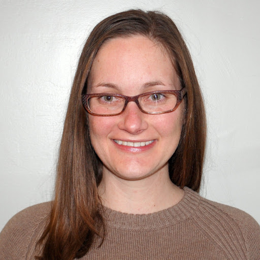 Amy Moore Photo 18