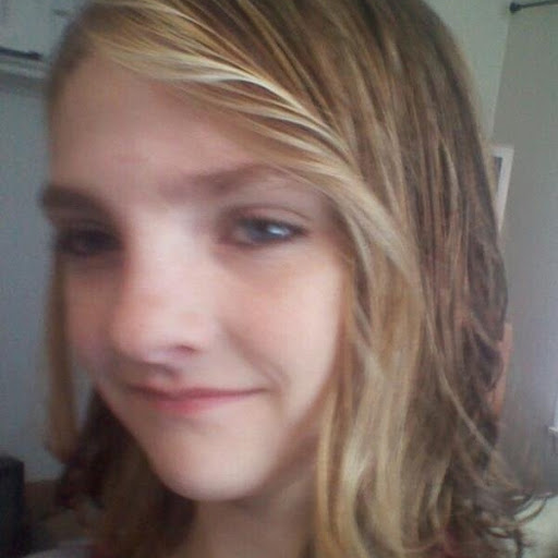Tabby Thompson Photo 22