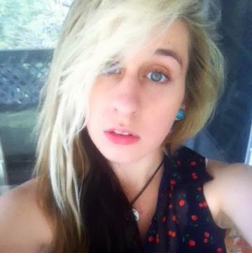 Allison Whiteman Photo 17