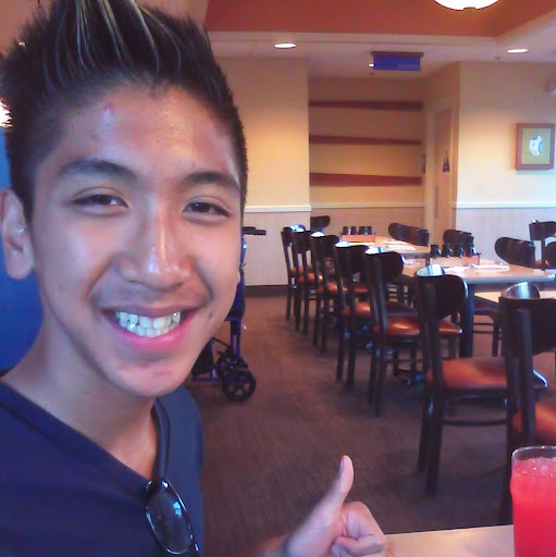 Angelo Robles Photo 2