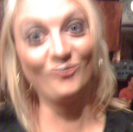 Lillie Davidson Photo 14