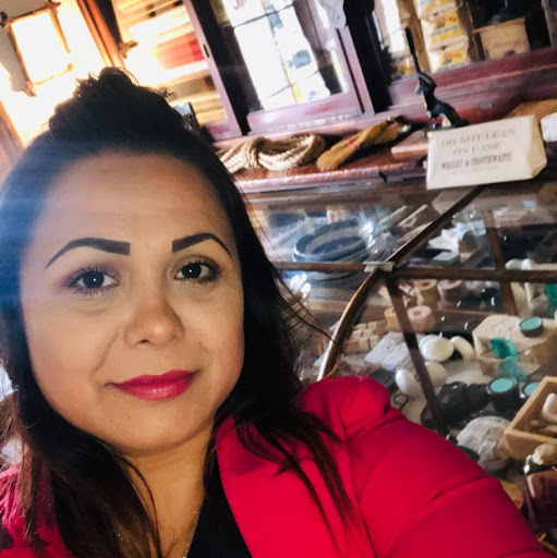 Nancy Beltran Photo 36