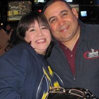 Linda Robles Photo 34