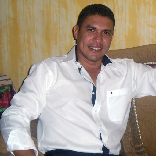 Fernando Gomez Photo 35