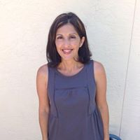 Elizabeth Ware Photo 24