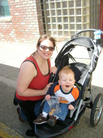 Laura Sawyer Photo 5