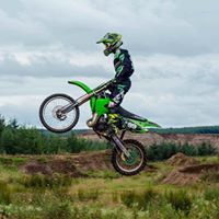 Lee Bradley Photo 4