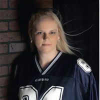 Katherine Hubbard Photo 17