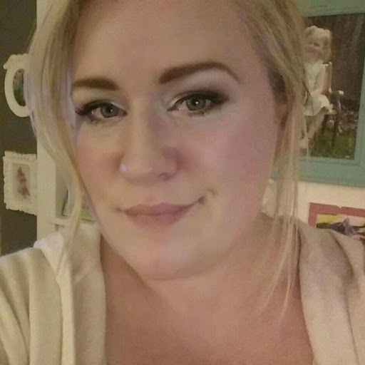 Heather Erickson Photo 29