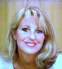 Holly Holmes Photo 8