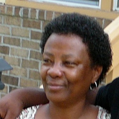 Sharon Lowe Photo 29