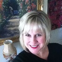 Kim Harrison Photo 35