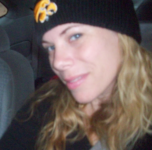 Andrea Hensley Photo 27