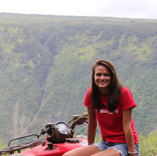 Kelsey Larson Photo 25