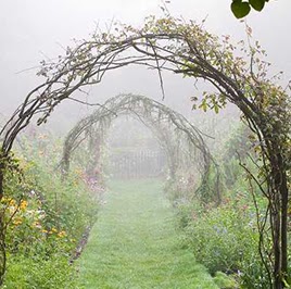 Erin Heller Photo 26