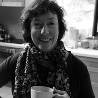 Robyn Gillespie Photo 10
