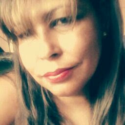 Sandra Oliver Photo 5
