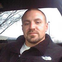 Tommy Elder Photo 20