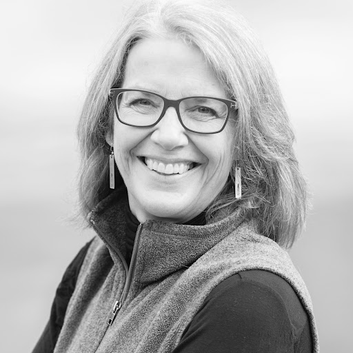 Laura Zimmerman Photo 10