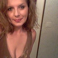 Carrie Reynolds Photo 40