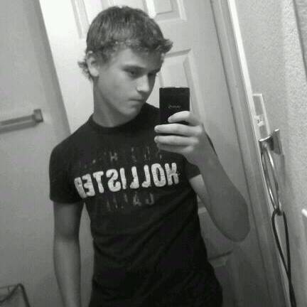 Justin Tidwell Photo 30
