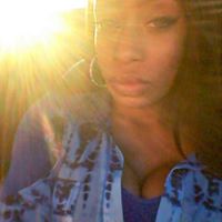 Brittney Robinson Photo 9