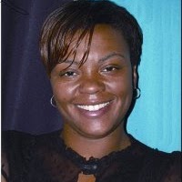Robyn Perry Photo 7