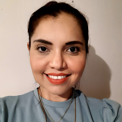 Veronica Cardenas Photo 31