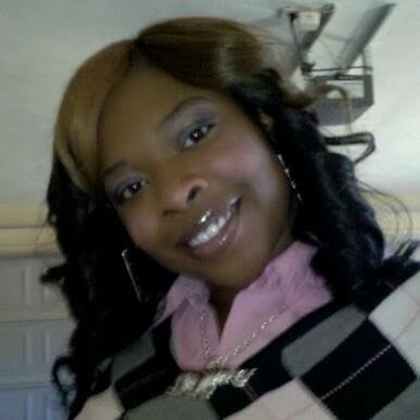 Michelle Luckett Photo 16