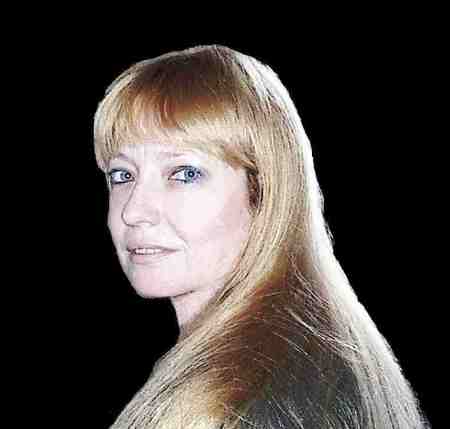 Jacqueline Fahey Photo 5